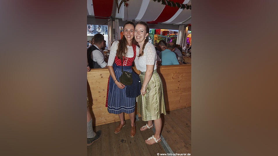 Die Partybilder vom Samstag, 17. August, aus dem Festzelt Lechner. Die Partybilder vom Samstag, 17. August, aus dem Festzelt Lechner.