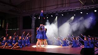 Die Gruppe des Space Club Altheim mit stimmungsvoller Beleuchtung. Die Gruppe des Space Club Altheim mit stimmungsvoller Beleuchtung.