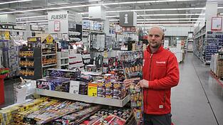 Auch in Chamer Bau- und Supermärkten gibt es wieder viel Feuerwerk zu kaufen. Besonders beliebt sind Batteriefeuerwerke. Auch in Chamer Bau- und Supermärkten gibt es wieder viel Feuerwerk zu kaufen. Besonders beliebt sind Batteriefeuerwerke.