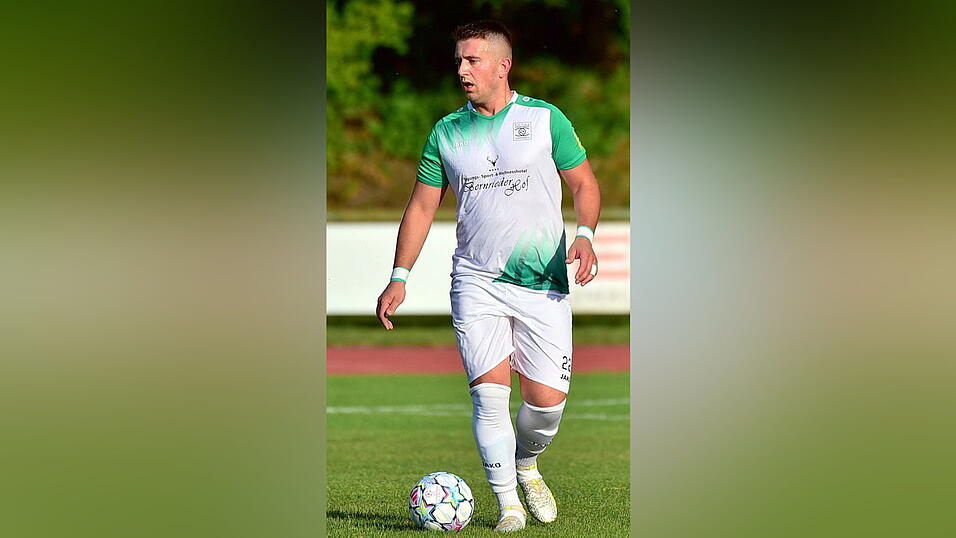 Jure Matic stellte mit seinem Treffer zum 1:0 für die SpVgg GW Deggendorf gegen den TSV Mauth die Weichen auf Sieg. Jure Matic stellte mit seinem Treffer zum 1:0 für die SpVgg GW Deggendorf gegen den TSV Mauth die Weichen auf Sieg.