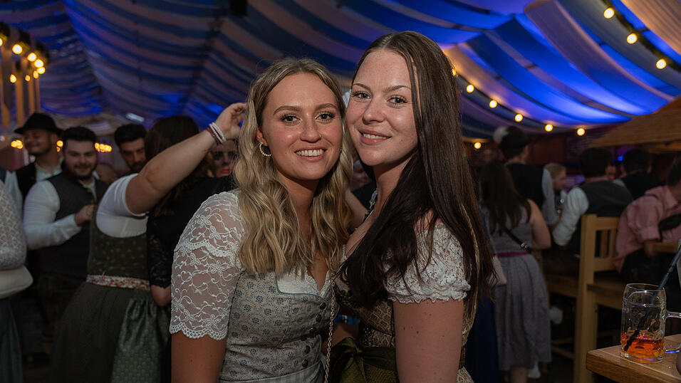 Die Partybilder vom Samstag, 12. August 2023, aus dem Festzelt Wenisch. Die Partybilder vom Samstag, 12. August 2023, aus dem Festzelt Wenisch.