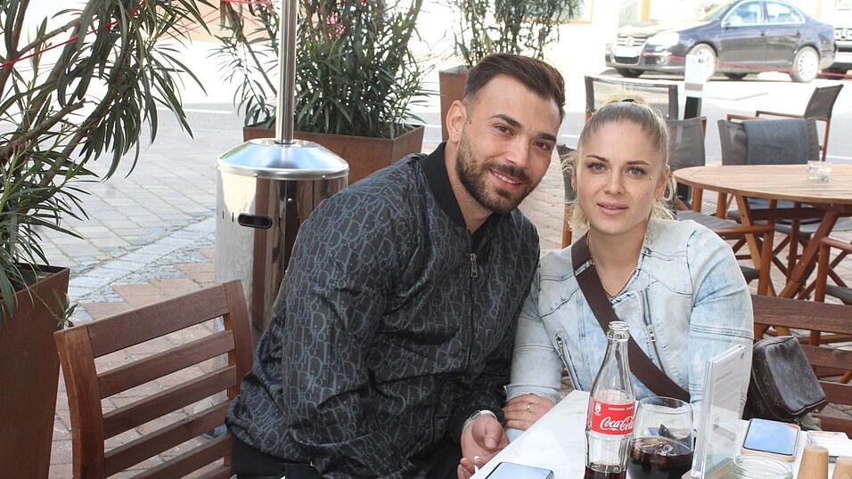 Die Landshuter genießen die neuen Freiheiten und das gute Wetter. Die Landshuter genießen die neuen Freiheiten und das gute Wetter.