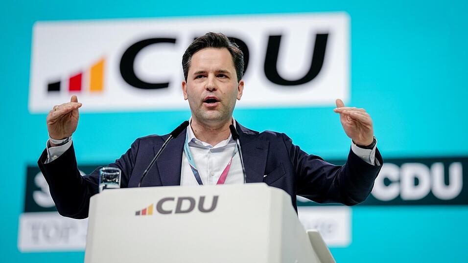 JU-Chef Johannes Winkel will die Renten zum 1. Juli nicht so stark erh&ouml;hen wie geplant. (Archiv)