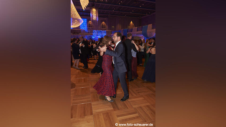 Feiern k&ouml;nnen sie, die Wirtschaftsjunioren - hier ist der Beweis!