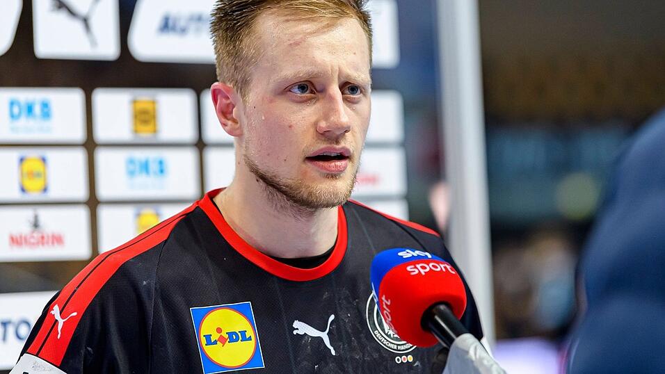 Luca Witzke (SC DHfK Leipzig): 'Luca geh&ouml;rt zur Fraktion Formel 1 bei uns. Er tauscht sich mit Julius schon mal beim Essen flei&szlig;ig dar&uuml;ber aus. Er war ziemlich entt&auml;uscht, dass er beim letzten Rennen, als Max Verstappen Weltmeister wurde, Handball spielen musste. Noch ist Luca ein ruhiger Zeitgenosse und versucht alles aufzusaugen bei uns.'