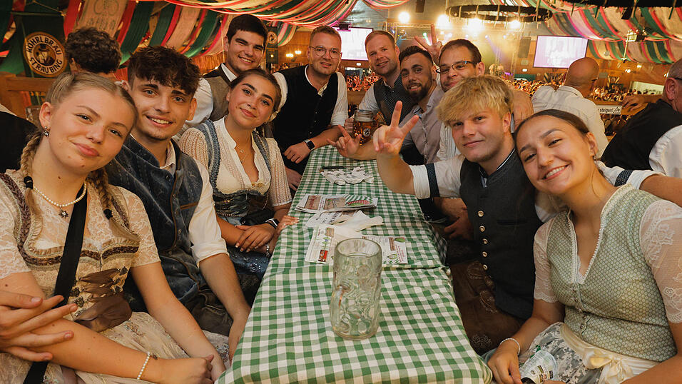 Die Partybilder vom Samstag, 10. August 2024, aus dem Festzelt Weckmann. Die Partybilder vom Samstag, 10. August 2024, aus dem Festzelt Weckmann.