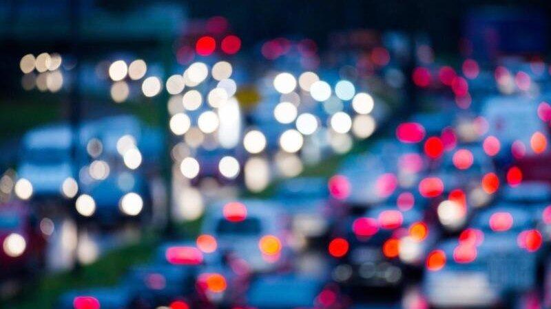 Nach zahlreichen Unf&auml;llen am fr&uuml;hen Donnerstagmorgen kam es sowohl auf der Autobahn A9 als auch auf der A92 bei Neufahrn (Kreis Freising) zu teils erheblichen Staus im Berufsverkehr. (Symbolbild)