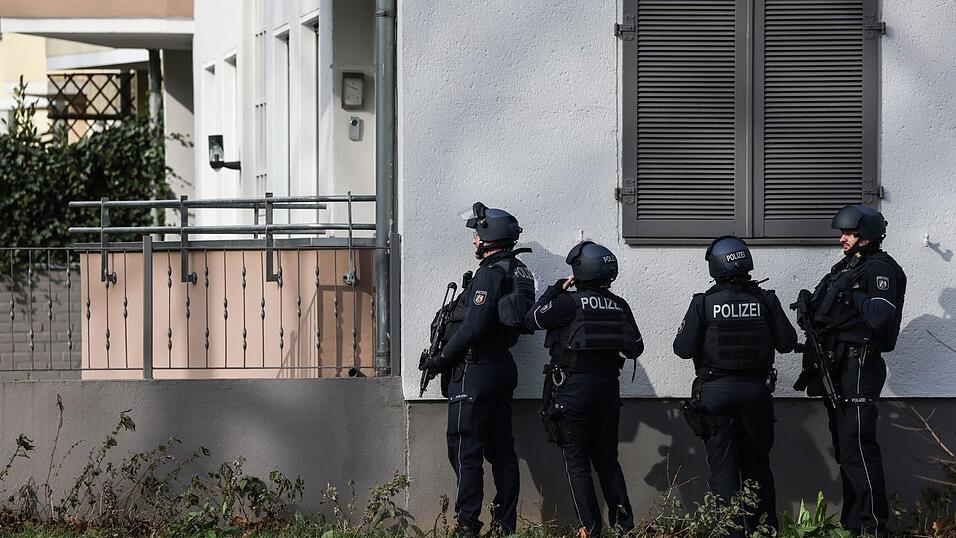 Der Sch&uuml;tze ist weiter fl&uuml;chtig.