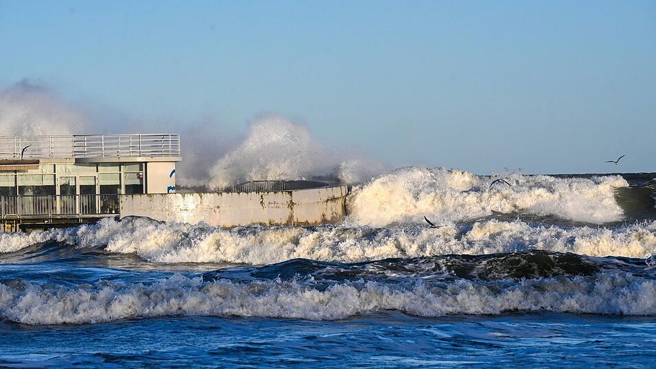 Heftige Windb&ouml;en hielten Polens Feuerwehren auf Trab.