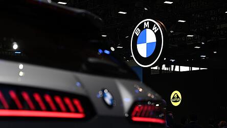 BMW leidet unter &auml;hnlichen Problemen wie die anderen deutschen Autohersteller, kann unter dem Strich aber mehr Geld verdienen. (Archivbild)