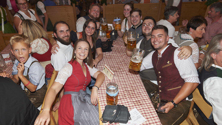 Die Partybilder vom Freitag, 11. August 2023, aus dem Festzelt Lechner.