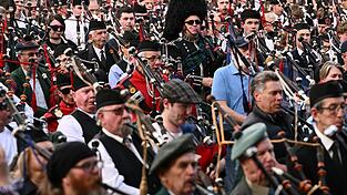 Eine von AC/DC's berühmtesten Rockhymnen erfüllte die Innenstadt.