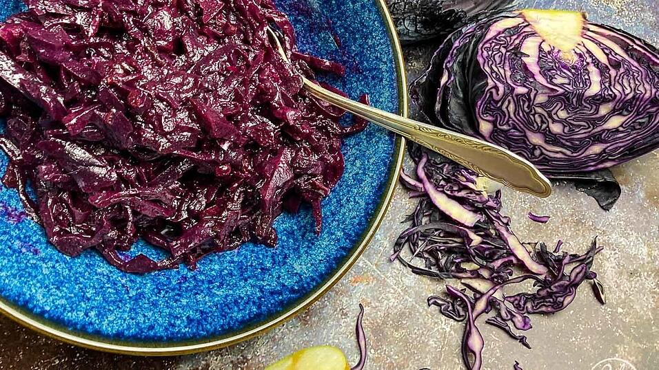 Die Foodblogger zeigen, wie man Rotkohl oder auch Blaukraut einfach selbst machen kann.