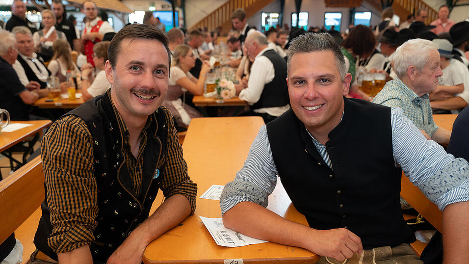 Die Partybilder vom Freitag, 11. August 2023, aus dem Festzelt Nothaft. Die Partybilder vom Freitag, 11. August 2023, aus dem Festzelt Nothaft.