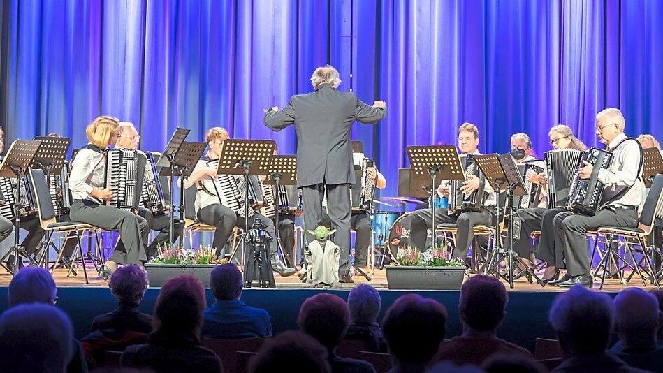 Das Cluborchester beim Jubiläumskonzert im Aurelium Mitte November