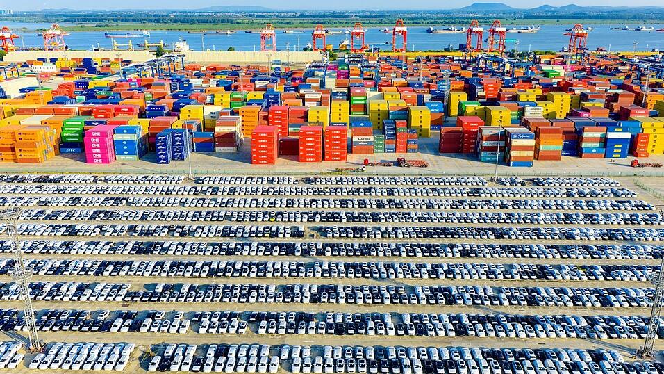 In China wird bereits mehr als jedes dritte Auto gebaut. (Archivbild) In China wird bereits mehr als jedes dritte Auto gebaut. (Archivbild)