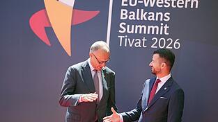Kanzler Friedrich Merz (CDU) beim Westbalkan-Gipfel in Montenegro.