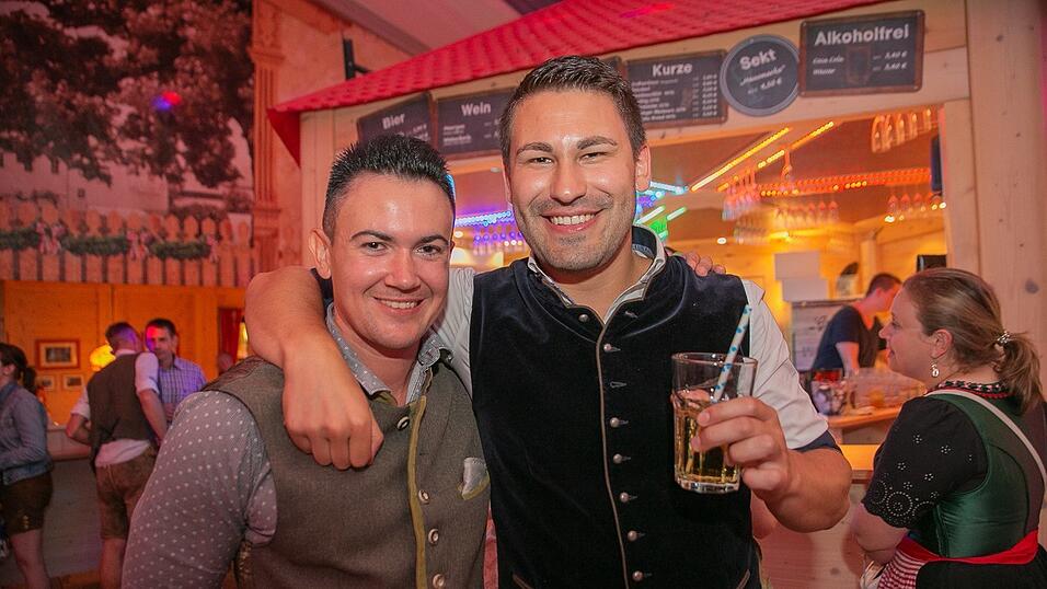 Die Partybilder vom Freitag, 12. August 2022, aus dem Festzelt Reisinger.