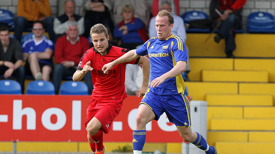 Der TSV Bogen versetzte dem Favoriten aus Affing in der Nachspielzeit den Lucky Punch und siegte mit 2:1 (Foto: Schindler). Der TSV Bogen versetzte dem Favoriten aus Affing in der Nachspielzeit den Lucky Punch und siegte mit 2:1 (Foto: Schindler).