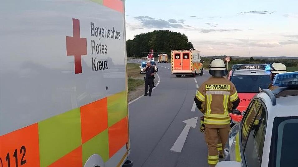 Bei Wallersdorf kam es am Mittwoch zu einem tödlichen Unfall.