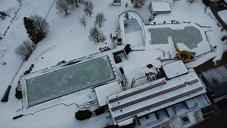Eine der wichtigsten Infrastrukturmaßnahmen: die sanierung des Viechtacher Freibads. Eine der wichtigsten Infrastrukturmaßnahmen: die sanierung des Viechtacher Freibads.