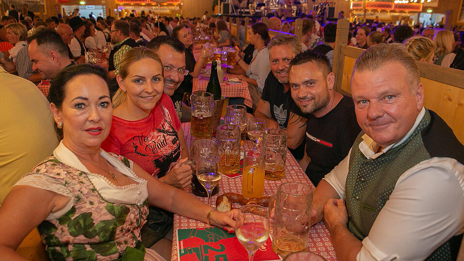 Die Partybilder von Donnerstag, 18. August 2022, aus dem Festzelt Krönner.