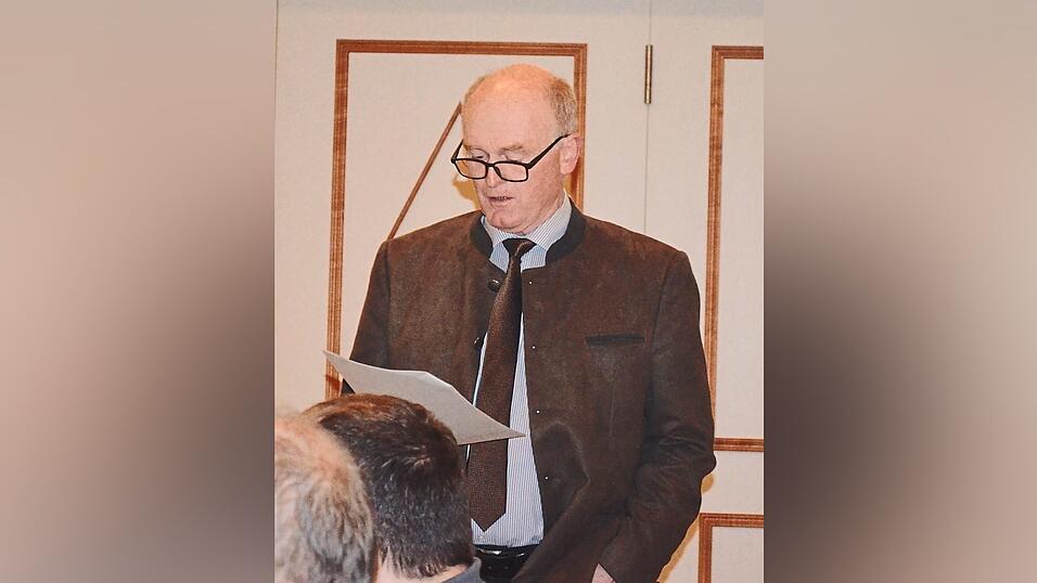 B&uuml;rgermeister Josef Friedberger beim Jahresr&uuml;ckblick.