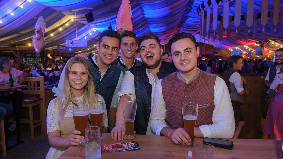 Die Partybilder vom Mittwoch, 16. August 2023, aus dem Festzelt Wenisch. Die Partybilder vom Mittwoch, 16. August 2023, aus dem Festzelt Wenisch.