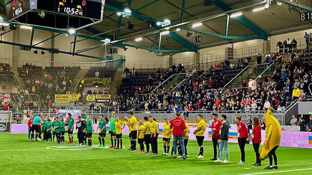 Tolle Stimmung herrschte beim Budenzauber in der Regensburger Donau-Arena.