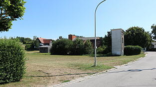 Dem Baurecht f&uuml;r dieses Grundst&uuml;ck an der Allakofener Stra&szlig;e in Mitterstetten sollte nach Erlass der Einbeziehungssatzung jetzt nichts mehr im Wege stehen.