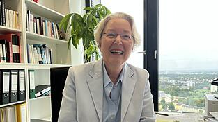 Annette Ramelsberger hat 15 Jahre lang für die Süddeutsche Zeitung aus den Gerichtssälen der Republik berichtet. Annette Ramelsberger hat 15 Jahre lang für die Süddeutsche Zeitung aus den Gerichtssälen der Republik berichtet.