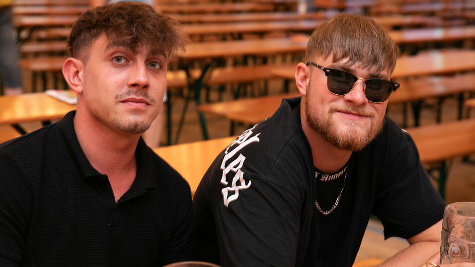 Die Partybilder vom Sonntag, 17. August, aus dem Festzelt Greindl. Die Partybilder vom Sonntag, 17. August, aus dem Festzelt Greindl.