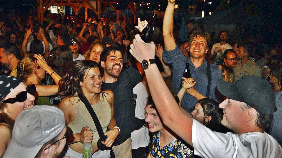 Eindrücke von der Malle-Party am Samstagabend. Eindrücke von der Malle-Party am Samstagabend.