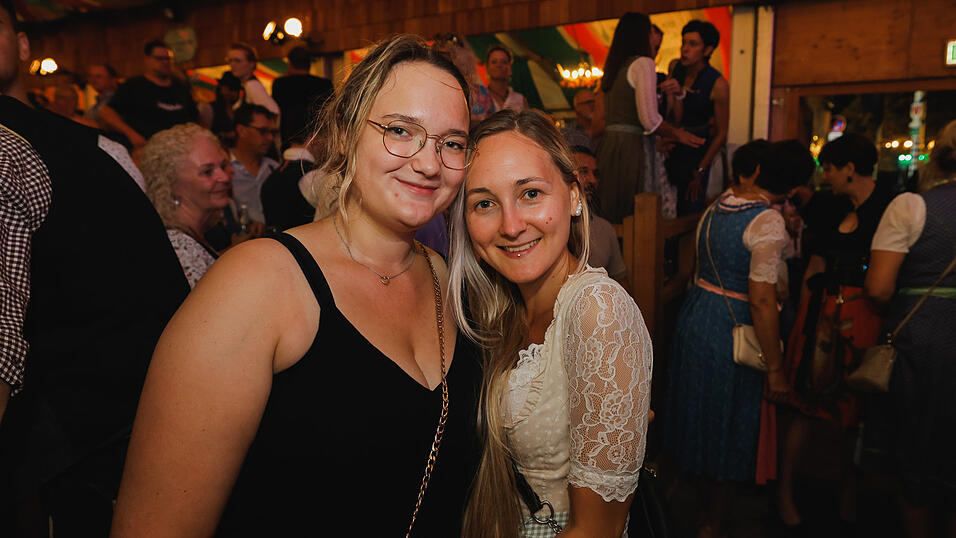 Die Partybilder vom Dienstag, 13. August 2024, aus dem Festzelt Weckmann. Die Partybilder vom Dienstag, 13. August 2024, aus dem Festzelt Weckmann.