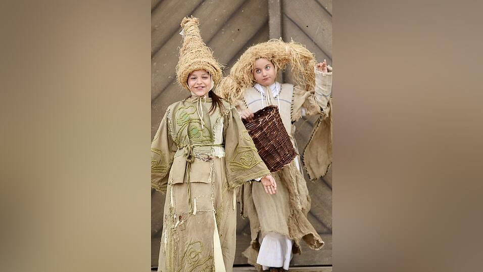 Eindr&uuml;cke von der Gruppe 'blau', die am Freitagabend die Drachenstich-Premiere gespielt hat.