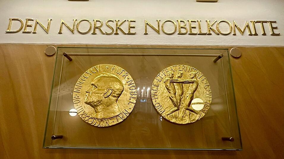 Der Friedensnobelpreis gilt als weltweit höchste Auszeichnung. Der Friedensnobelpreis gilt als weltweit höchste Auszeichnung.