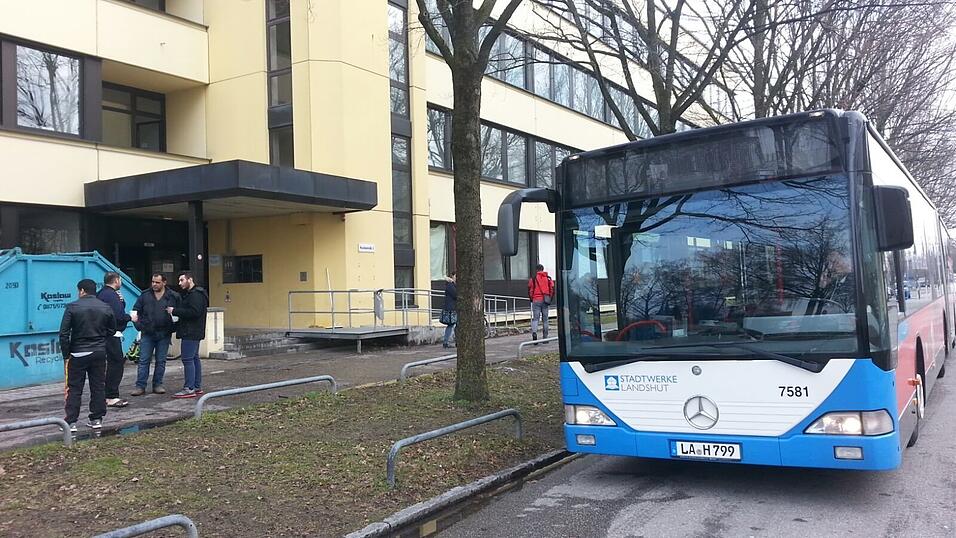 Am Mittwoch ist in der Asylbewerberunterkunft an der Porschestra&szlig;e ein Brand ausgebrochen. Die Polizei geht mittlerweile davon aus, dass die Brandursache wohl technischer Natur war.