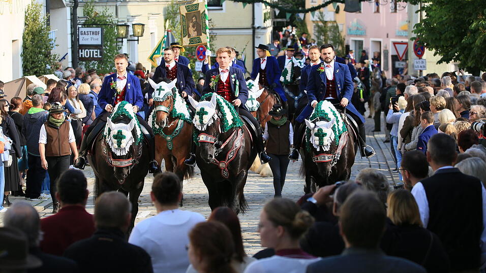 613 Jahre Kötztinger Pfingstritt 613 Jahre Kötztinger Pfingstritt