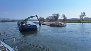 Auf H&ouml;he Fehmbach wird eine Flussinsel mit Regelung geschaffen.