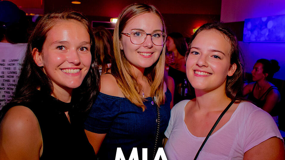 Beste Stimmung auf der Oberstufenparty im Mia Nightclub in Cham. Beste Stimmung auf der Oberstufenparty im Mia Nightclub in Cham.
