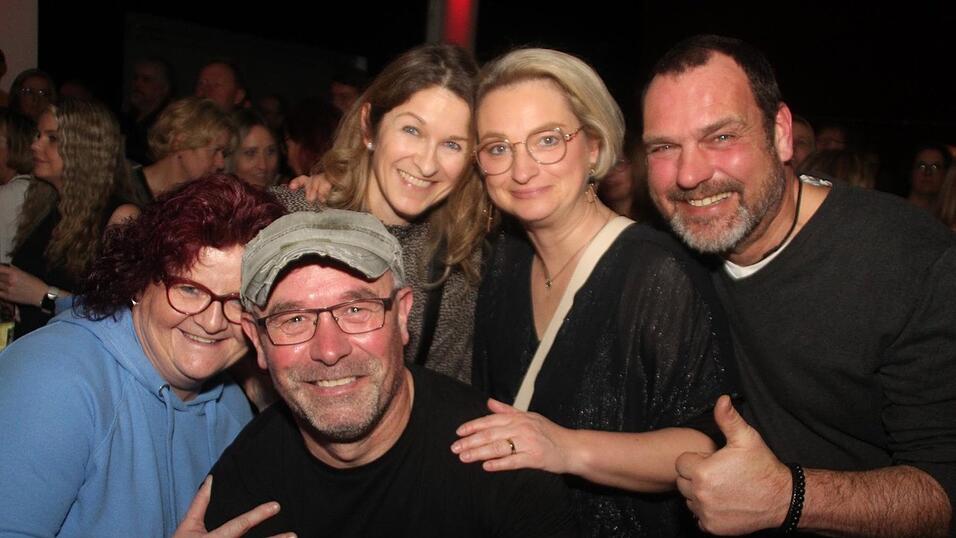 Die Band Headless begeisterte am Samstagabend die Besucher in der Alten Kaserne. Die Band Headless begeisterte am Samstagabend die Besucher in der Alten Kaserne.