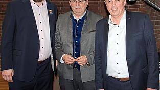 Tobias Beck (l.) oder Ewald Seifert: Einer von beiden wird Nachfolger von Landrat Josef Laumer.