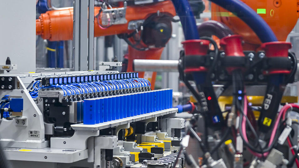 Die Hochvoltbatterien sind das Kernstück der Neuen Klasse. Die Hochvoltbatterien sind das Kernstück der Neuen Klasse.