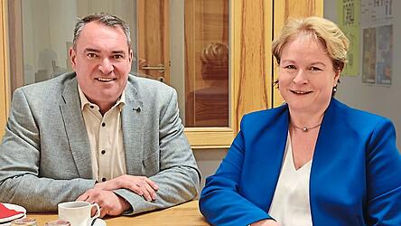 Direktes Duell vor der Stichwahl: Claudia Geilersdorfer und Alfred Holzner am Dienstag beim Gespr&auml;ch im Verlagshaus unserer Mediengruppe.