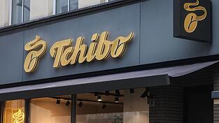 Tchibo erhöht erneut die Preise.