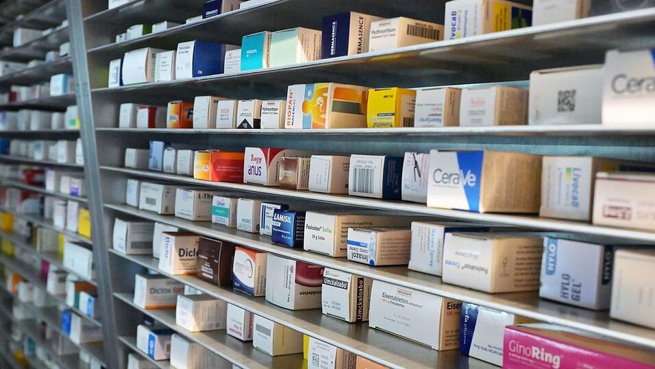 Bestimmte verschreibungspflichtige Präparate sollen Apotheken ohne Rezept verkaufen können. (Archivbild) Bestimmte verschreibungspflichtige Präparate sollen Apotheken ohne Rezept verkaufen können. (Archivbild)