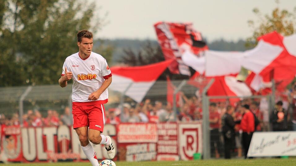 Der Jahn kommt bei Schalding-Heining nicht über ein 0:0 hinaus. Der Jahn kommt bei Schalding-Heining nicht über ein 0:0 hinaus.