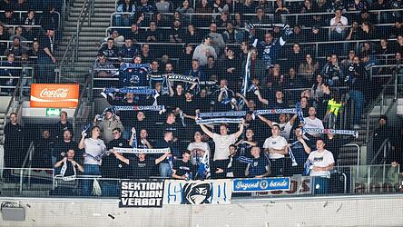 Glattes Eis in Berlin - zumindest die Fans der Straubing Tigers lieben es. Am Mittwoch gab es obendrein noch einen Sieg gegen die Rekordchampions der Eisb&auml;ren. Andere rutschen aus, weil sie denken, dass jenseits von Bayern gar nichts funktioniert.