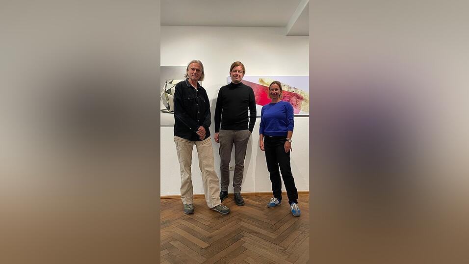 Galerist Johannes Then (Mitte) mit den Künstlern HC Ohl und Brigitte Stenzel. Galerist Johannes Then (Mitte) mit den Künstlern HC Ohl und Brigitte Stenzel.