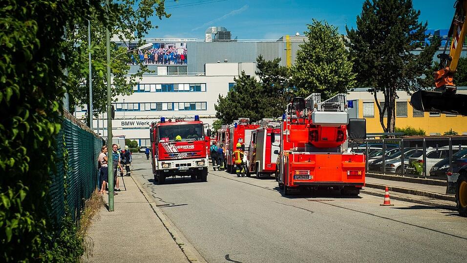 Im BMW-Werk in Ergolding ist am Freitagvormittag ein Brand ausgebrochen.